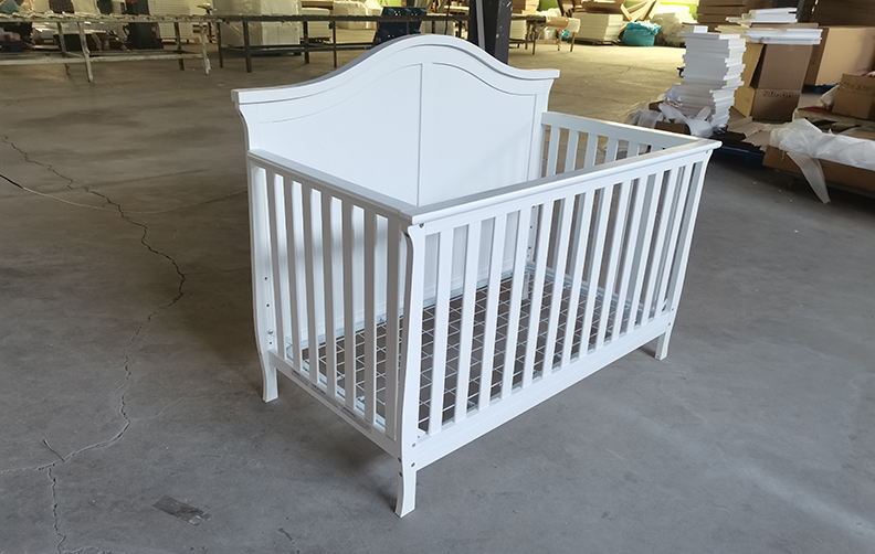 Full size crib F-121