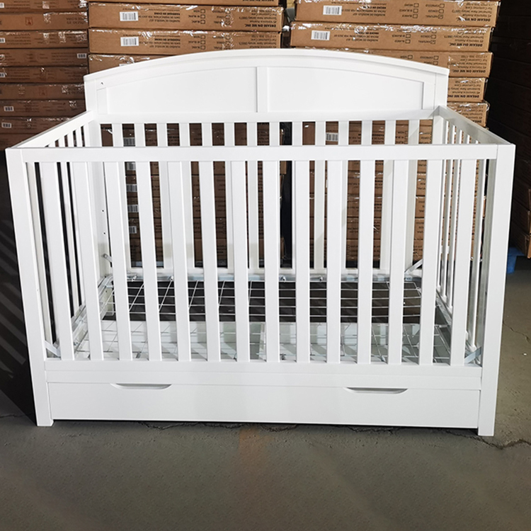 Full size crib F-163