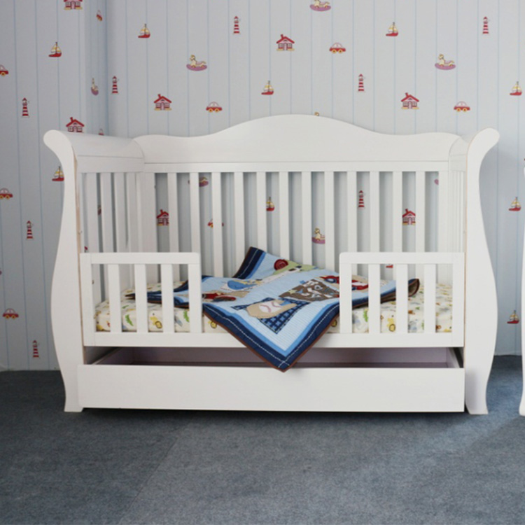 WOODEN BABY CRIB 155