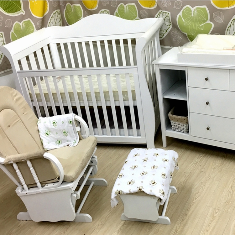 WOODEN BABY CRIB 155