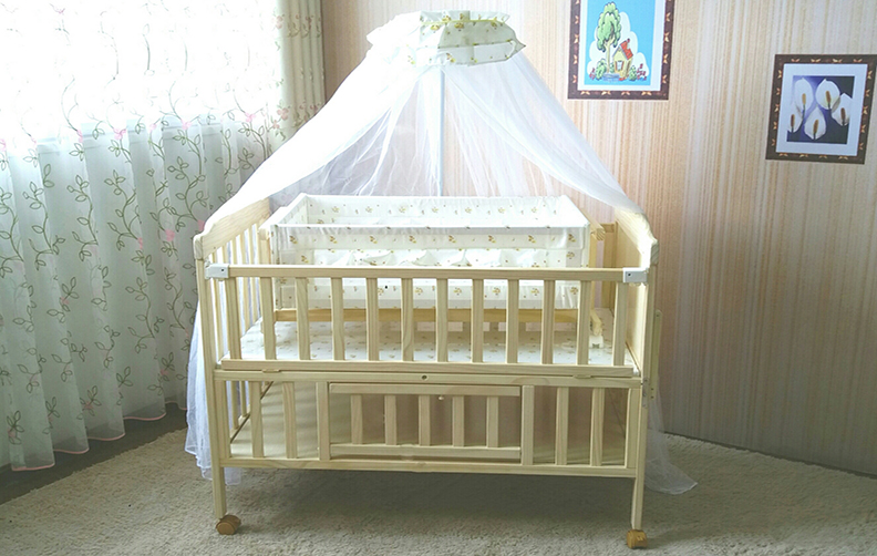 Baby crib 521