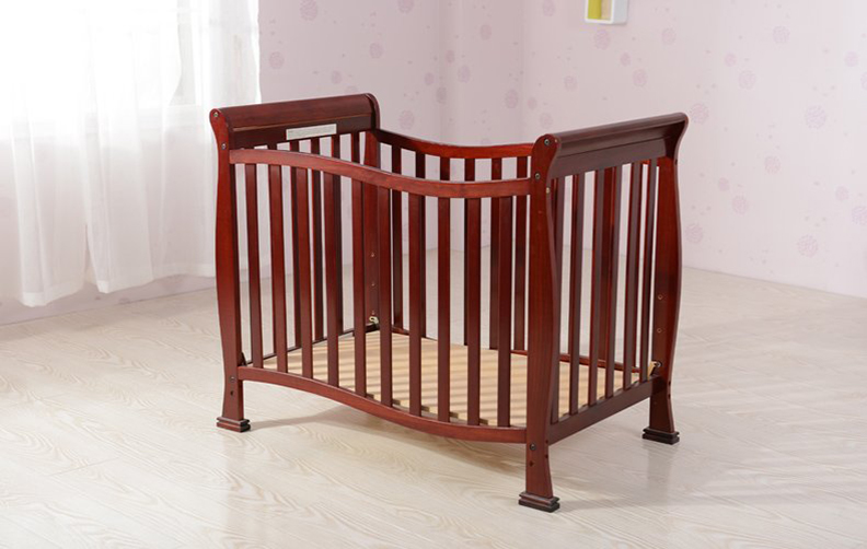Baby crib 125-C