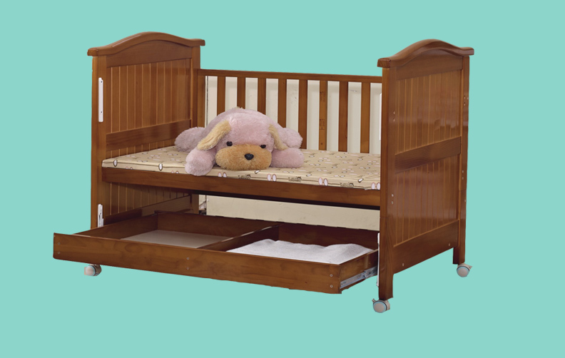 Baby crib 553-W