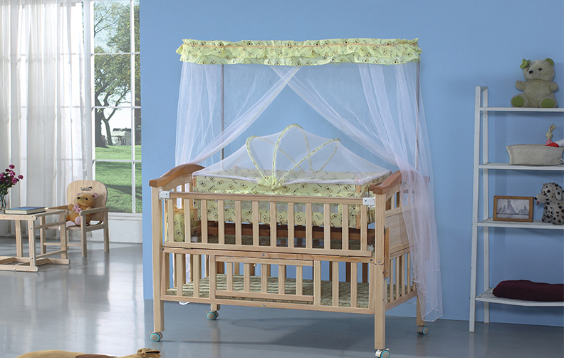 Baby crib 556