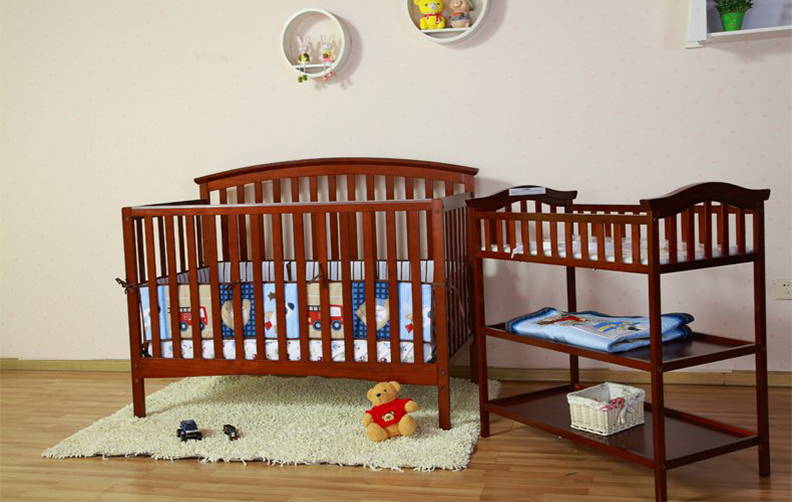 Full size crib F-116