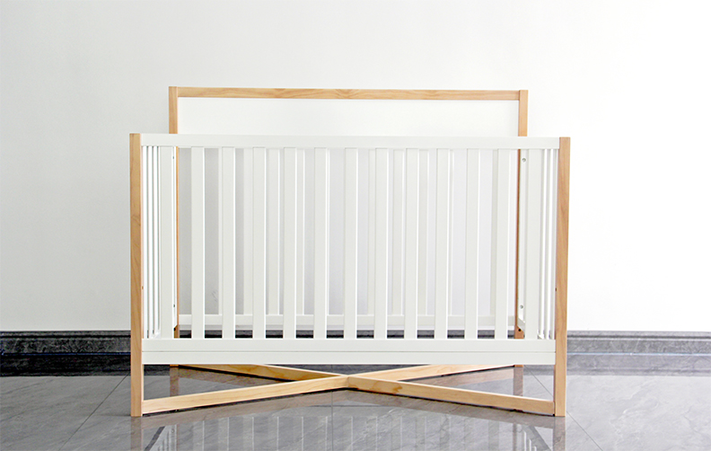 Full size crib F-167