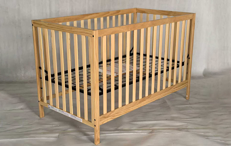 Full size crib F-102AAA