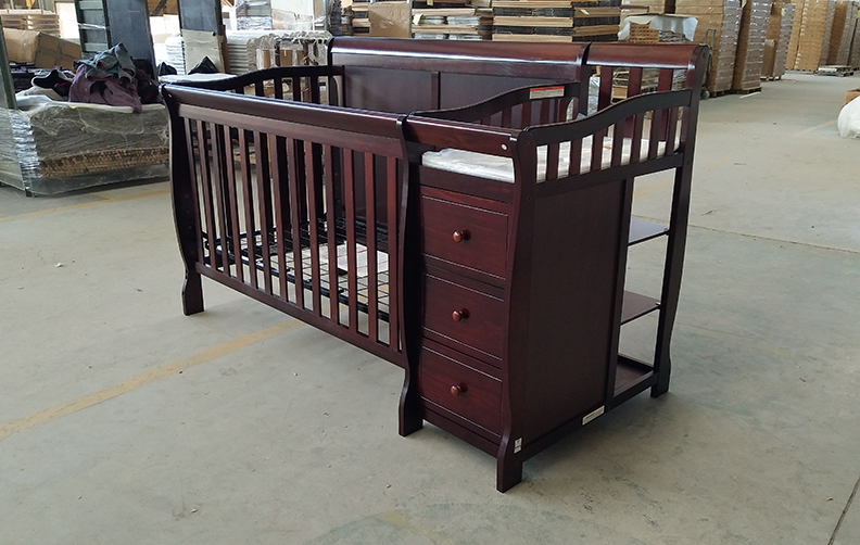 Full size crib F-109