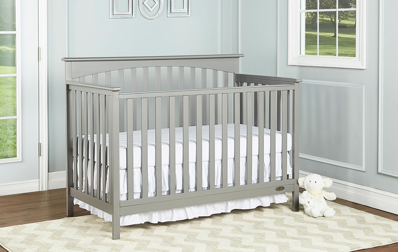 Full size crib F-117