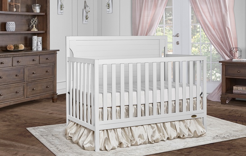 Full size crib F-119