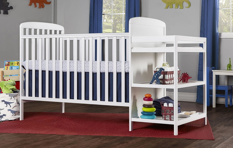 Full size crib F-104 -convertible
